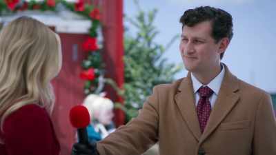 And I would like to extend
a huge thank you - Christmas on Windmill Way