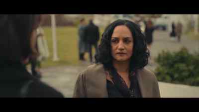 And I would love to try
and understand her the way you did. - Under the Bridge