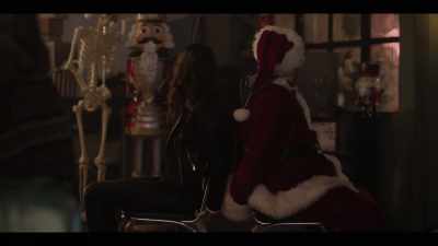 And if we were
the Santa Crooks--plural-- - Catch Me If You Claus