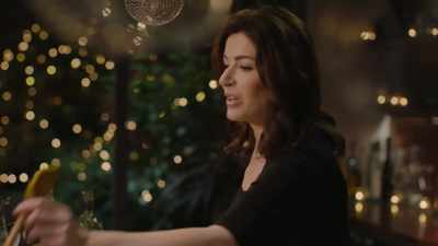 And I'll get my spoon that I've
already ruined with turmeric, - Nigella: At My Table