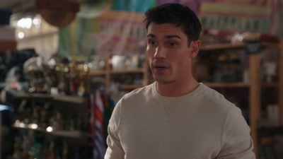 And I'll look around
the warehouse to see - Christmas Class Reunion