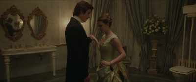 And I'll place my hand here and here. - Enola Holmes 2