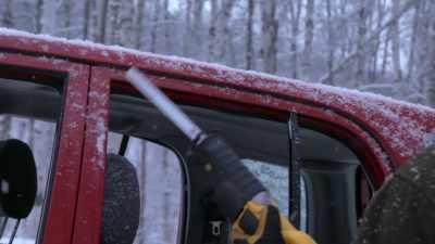 And I'm going to leave
all the structure in here, - Life Below Zero: Next Generation