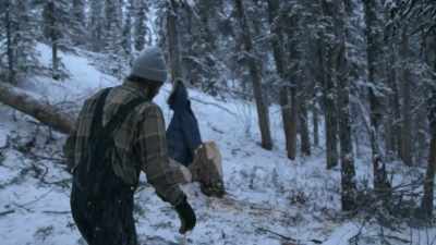And I'm gonna drag it
back to camp, - Life Below Zero: Next Generation