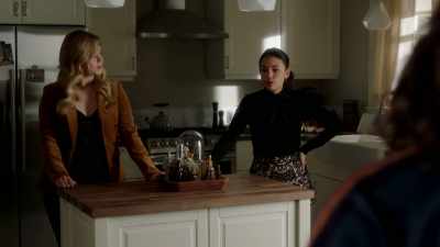And I'm gonna find out
who left me those cupcakes. - Pretty Little Liars: The Perfectionists