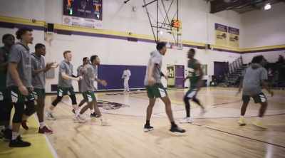 ♪ And I'm prayin' when I get there... ♪ - Last Chance U: Basketball