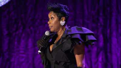And I'm so scared of the shake shit.
This shit right here… - Sommore: Queen Chandelier