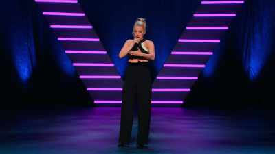 And I'm staring at this 500 gram steak - Iliza Shlesinger: Unveiled