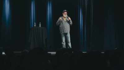 And I'm suggesting Ron Perlman.
All right? - David Cross: Oh Come On