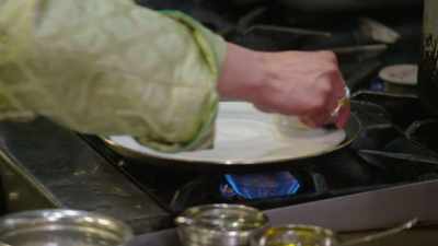And I'm using
a flat bottomed bowl
right over here. - No Recipe Road Trip With the Try Guys