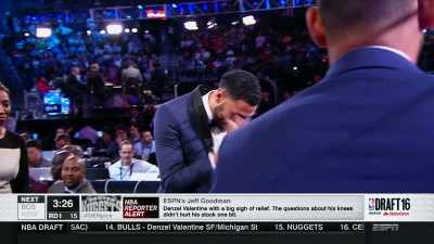 And as I'm walking up, I get
the hat, I'm going up there, - Destination NBA: A G League Odyssey