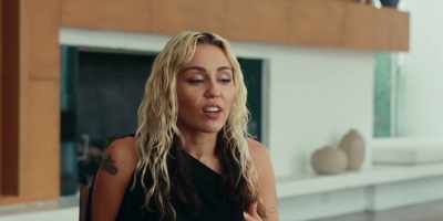 And in this era, the way I've been doing
that is bringing my audience - Miley Cyrus - Endless Summer Vacation (Backyard Sessions)