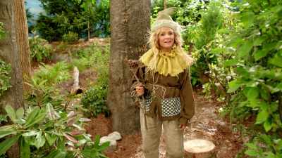 And in the forest, - At Home with Amy Sedaris
