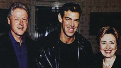And this is his
extraordinary things
as makeup artist - Larger than Life: The Kevyn Aucoin Story