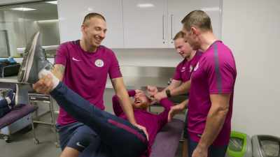 -And this is it.
-Now a proper one. Again! - All or Nothing: Manchester City