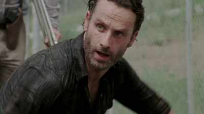 And it was supposed to cut
when I pull you onto my back. - The Walking Dead: The Return