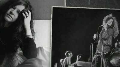 And it was through
her many influences - Women Who Rock