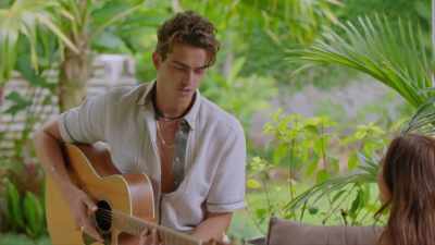 - And it's called The Coco Song.
- (GIGGLES) - FBOY Island NZ