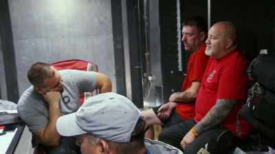 And it's either gonna be me
for the 405 - Street Outlaws No Prep Kings Team Attack