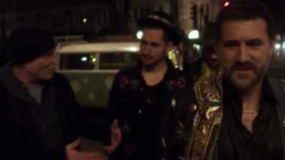And it's, Hollywood is almost
like royalty without borders. - Lost in London