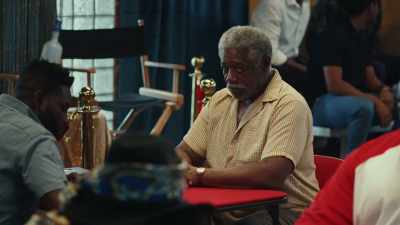 And it's time for some lip
smacking, bone slapping fellas. - Domino: Battle of the Bones