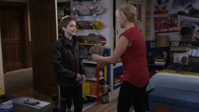 And it's too warm for a jacket,
so that needs to come off. - Fuller House