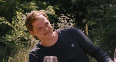 - And I've never been to Hamburg.
- I see. - Afire