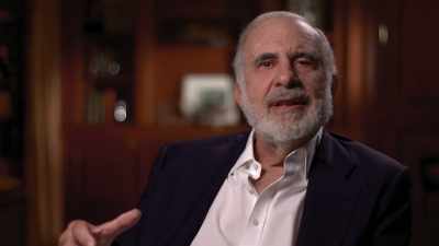 And Jamail sits down,
he's taking the vodka.
So he goes... - Icahn: The Restless Billionaire