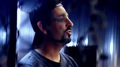  And he just finished
 salmon tendering, - Deadliest Catch: Bloodline