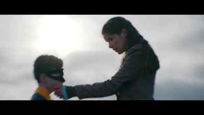 And she kisses me on the cheek - The Man Who Fell to Earth
