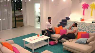 And, you know...
I'd be coupling up with her. - Love Island