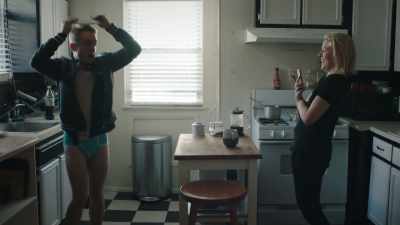 ♪ And you know
I'm gonna make it, baby ♪
(laughs) - High Maintenance