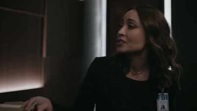 And, Laura, Brendon, mobilize
agents to start alerting UCEs. - The Rookie: Feds