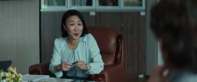 And she left the
station and came - Alienoid