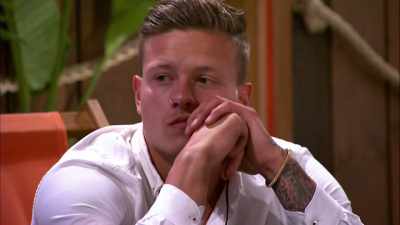 And, like, we both just
bounced off each other
the whole time, - Love Island