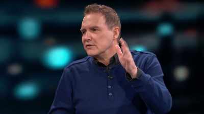 And he looked out to the west,
and there was the sun setting. - Norm Macdonald Has a Show