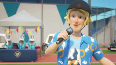 And it looks like Officer Barney
has scored-- - LEGO Friends: Girls on a Mission