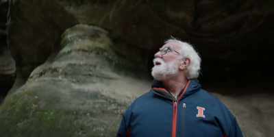 And he looks up, - The Murders at Starved Rock