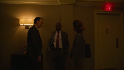 - And that makes you...
- Detective Brian Sanders, NYPD. - Full Circle