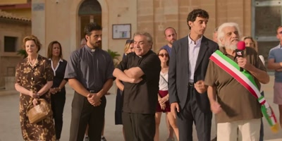 And as mayor of this town, - The Hottest Summer