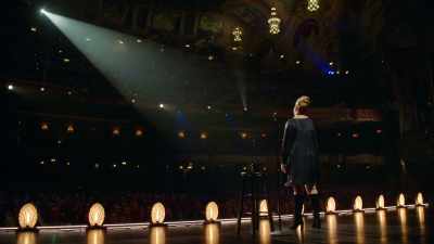 And millennials,
if you don't know what a pad is, - Amy Schumer: Growing
