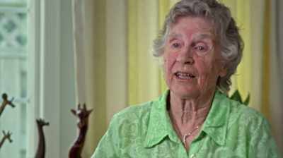 And no one had ever really
studied an African animal - The Woman Who Loves Giraffes