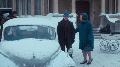 And no wandering around the coach station. - Call the Midwife