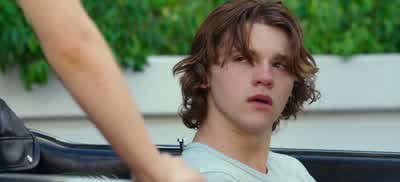 And now he has that too. - The Kissing Booth
