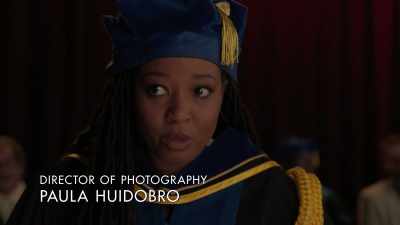 And now, to introduce
our valedictorian... - Weird City