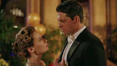 And now that I've
met you, I can't - A Biltmore Christmas