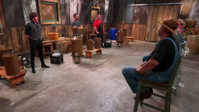 And now,
let's get down to business
with your spirit run. - Moonshiners: Master Distiller