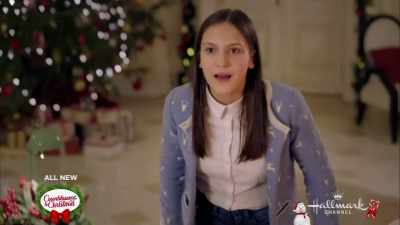 And now, please welcome our
next couple, Lukas and Amy. - Christmas in Vienna
