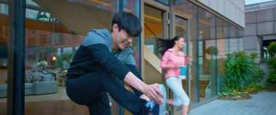 And now, put it down
right foot above your head... - Kung Fu Yoga
