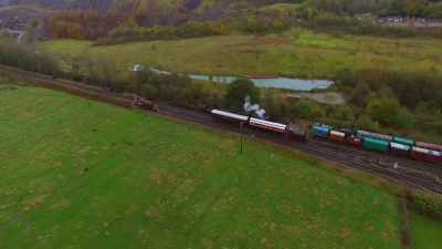 And now when you get
people on this coach, - Great Rail Restorations with Peter Snow